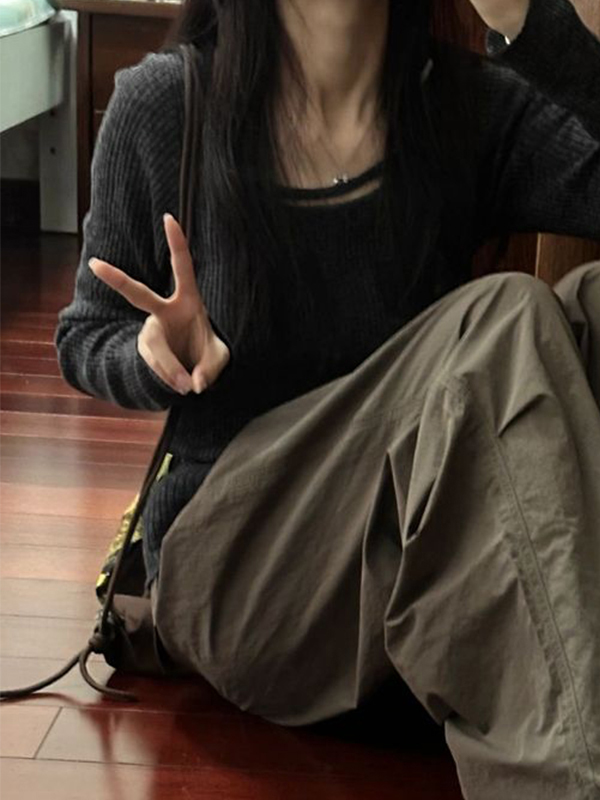 Solid Rib Slim Long Sleeve Knit-5